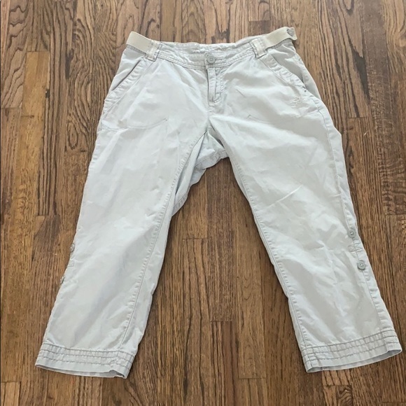 Mountain Hardwear Grey Active Capris‎ - Picture 1 of 4